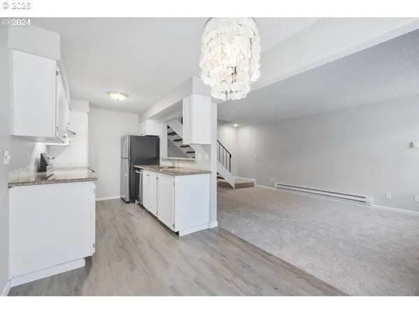 $179,950 | 2921 Northeast Rene Avenue, Unit 15B, Gresham, OR 97030