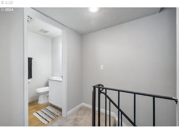 $179,950 | 2921 Northeast Rene Avenue, Unit 15B, Gresham, OR 97030