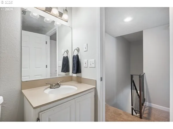 $179,950 | 2921 Northeast Rene Avenue, Unit 15B, Gresham, OR 97030