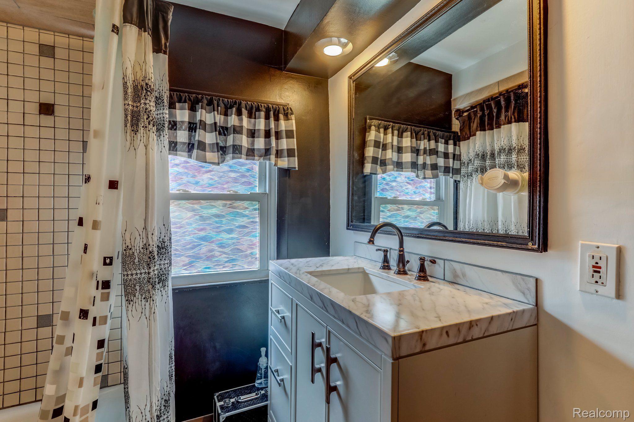 435 North Lamb Street Perry, MI 48872 - Photo 15 of 30 Gallery Image 15