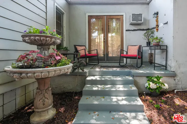 $1,145,000 | 523 South Coronado Street, Los Angeles, CA 90057