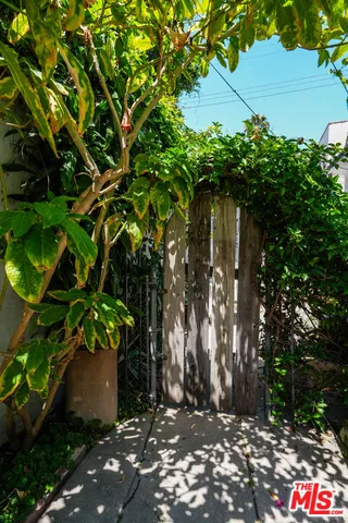 $1,145,000 | 523 South Coronado Street, Los Angeles, CA 90057