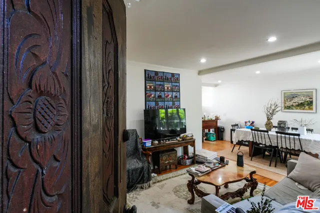 $1,145,000 | 523 South Coronado Street, Los Angeles, CA 90057