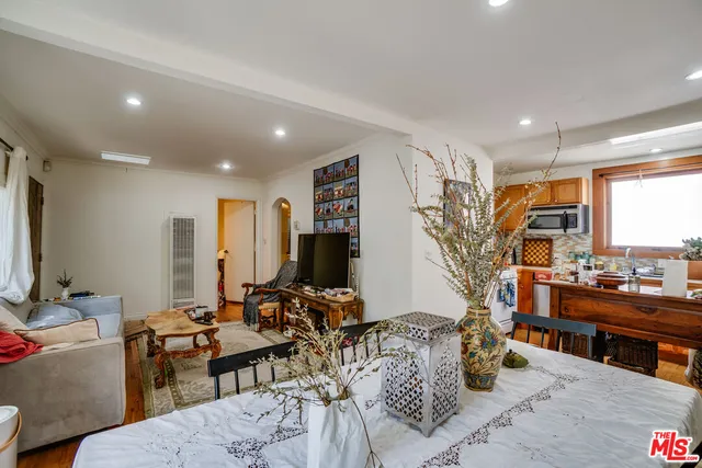 $1,145,000 | 523 South Coronado Street, Los Angeles, CA 90057