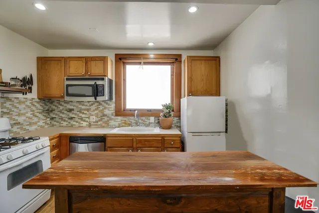 $1,145,000 | 523 South Coronado Street, Los Angeles, CA 90057