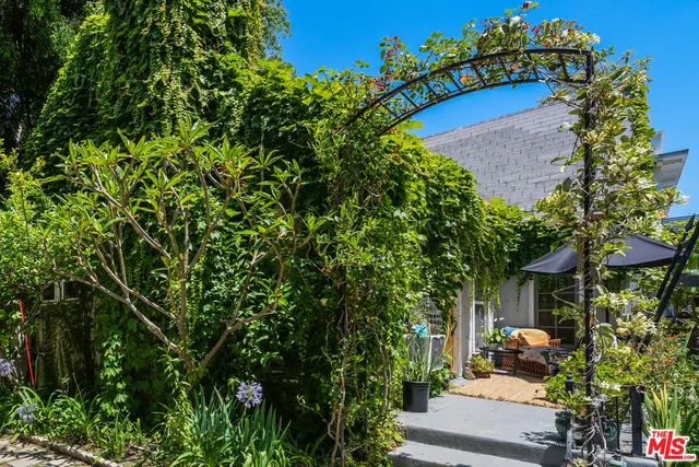 $1,145,000 | 523 South Coronado Street, Los Angeles, CA 90057