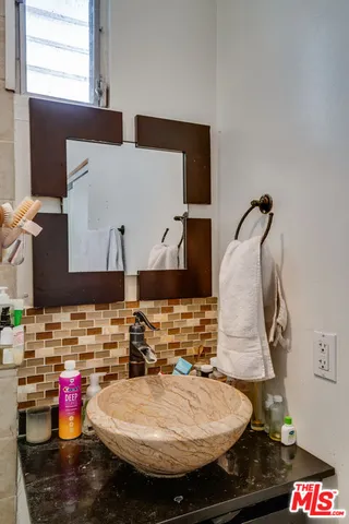 $1,145,000 | 523 South Coronado Street, Los Angeles, CA 90057