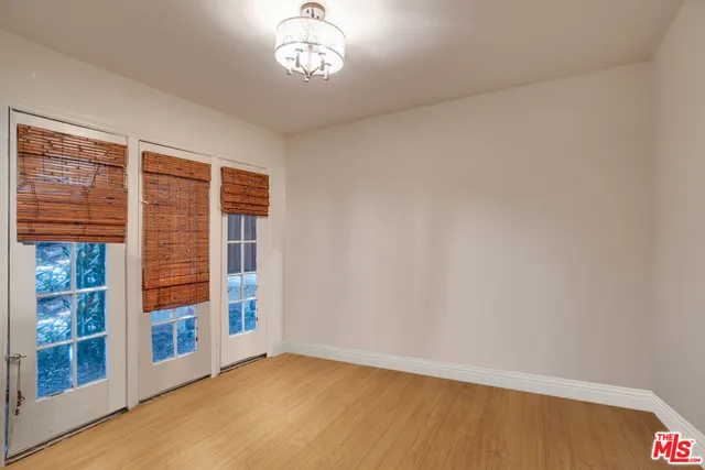 $1,145,000 | 523 South Coronado Street, Los Angeles, CA 90057