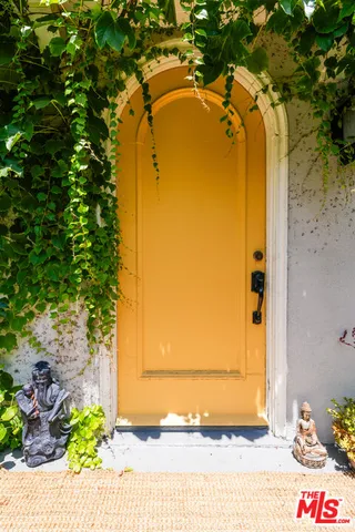 $1,145,000 | 523 South Coronado Street, Los Angeles, CA 90057