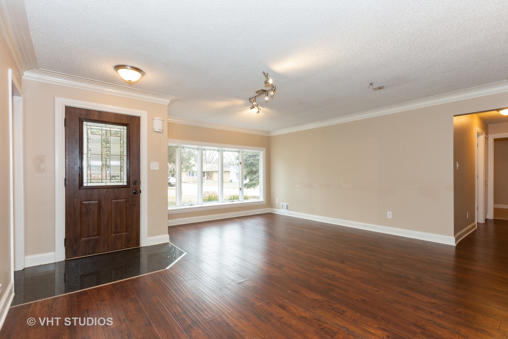 906 East 8th Street Lockport, IL 60441 - Photo 2 of 16