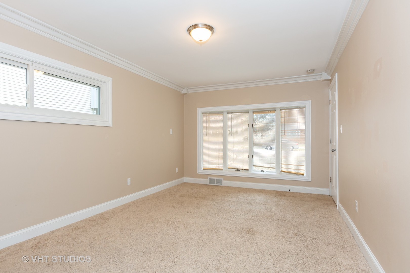 906 East 8th Street Lockport, IL 60441 - Photo 8 of 16