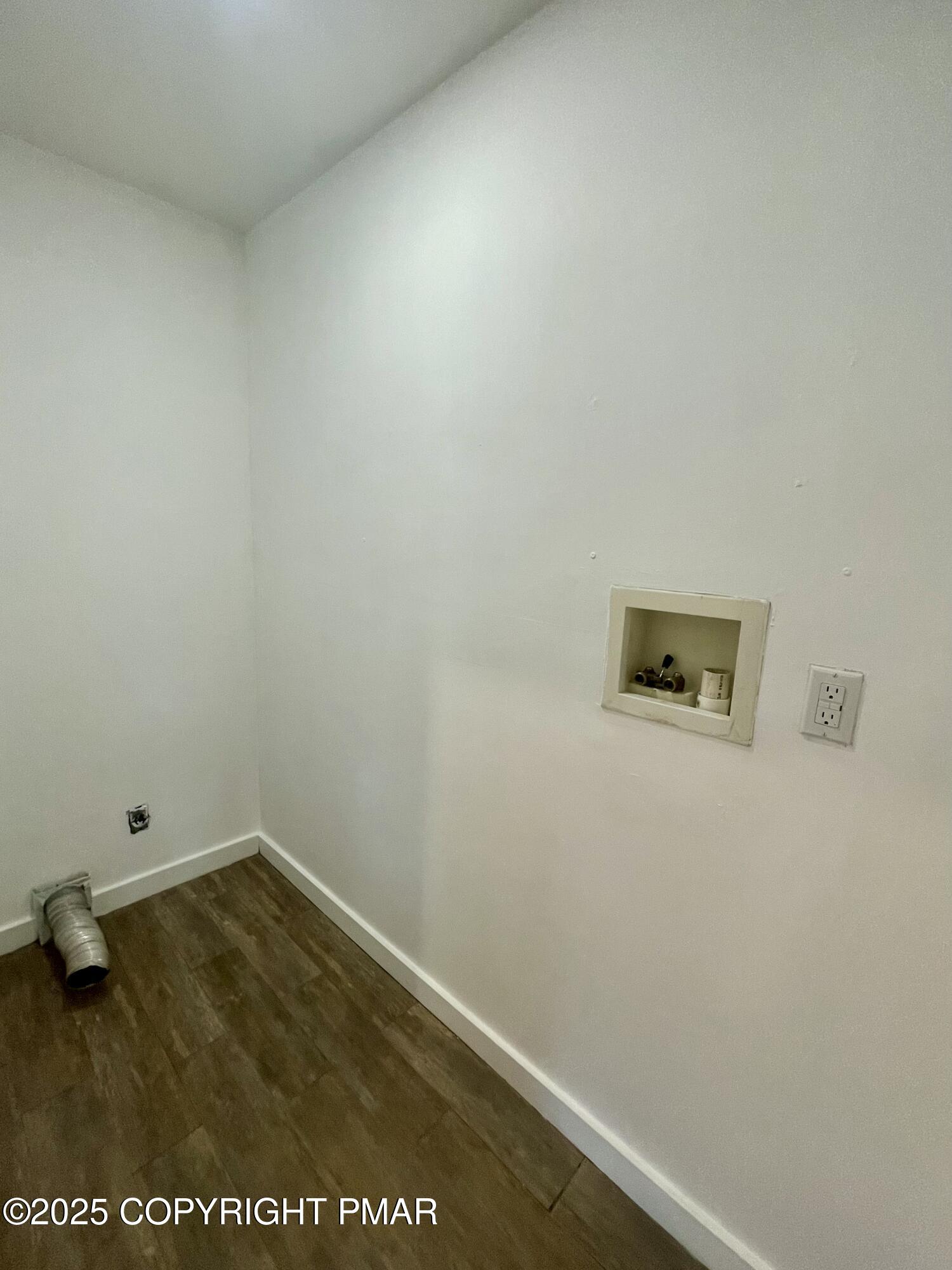 3284 Highway 115, Unit 1 Effort, PA 18330 - Photo 16 of 17 a view of small space