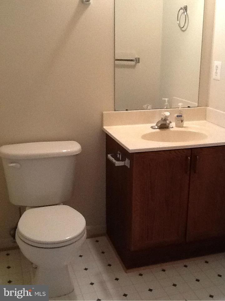435 Delaware Road Frederick, MD 21701 - Photo 12 of 27 Bath