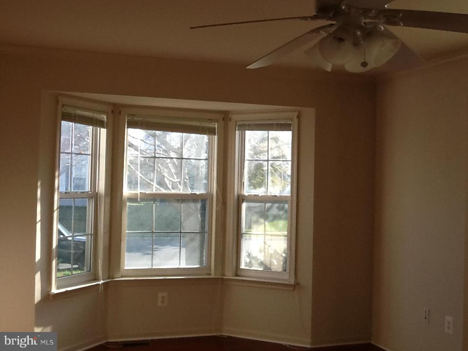 435 Delaware Road Frederick, MD 21701 - Photo 4 of 27 Interior (General)