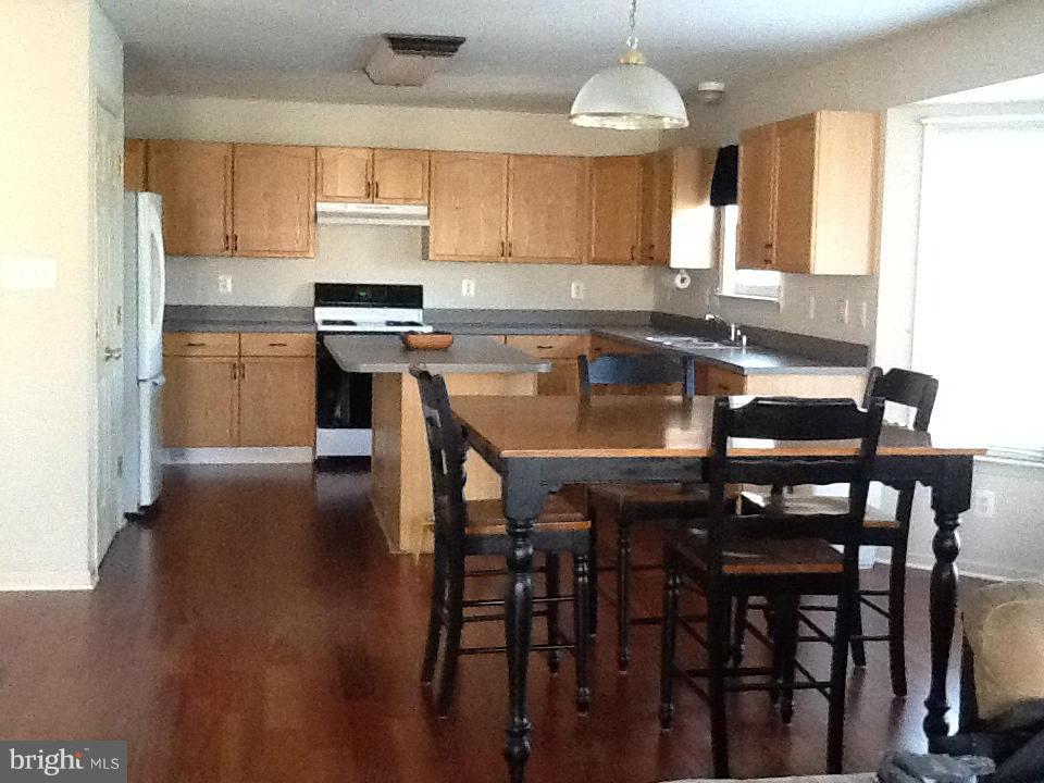 435 Delaware Road Frederick, MD 21701 - Photo 5 of 27 Kitchen