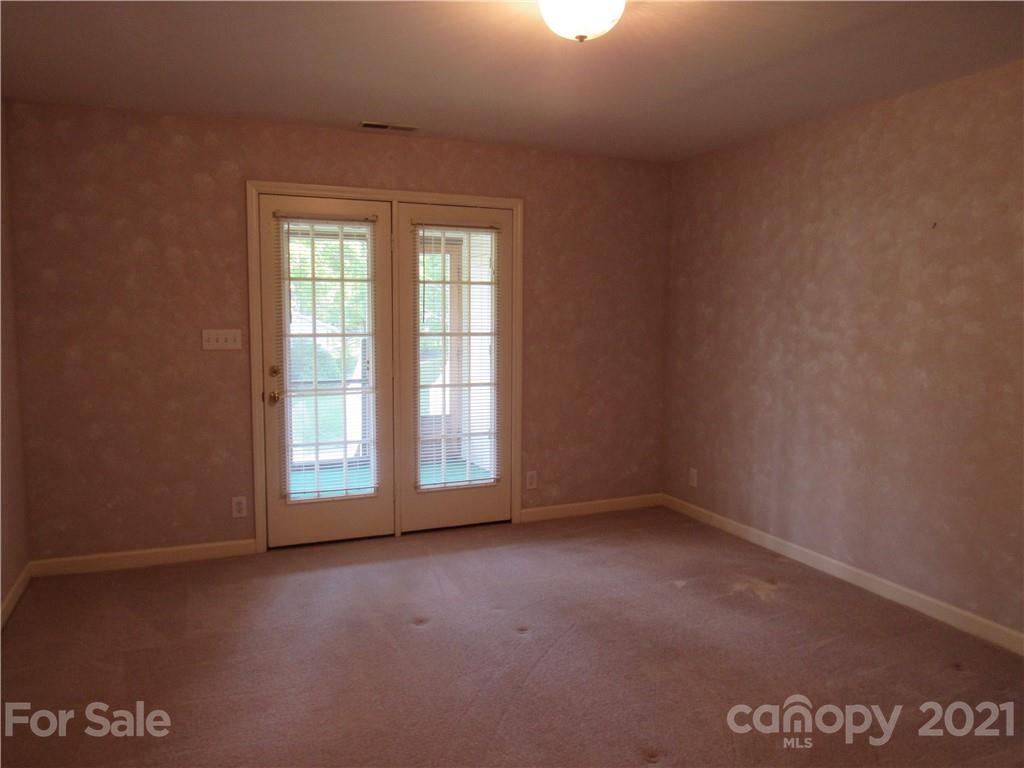 109 Carpenter Lane Rutherfordton, NC 28139 - Photo 24 of 28 an empty room with a window
