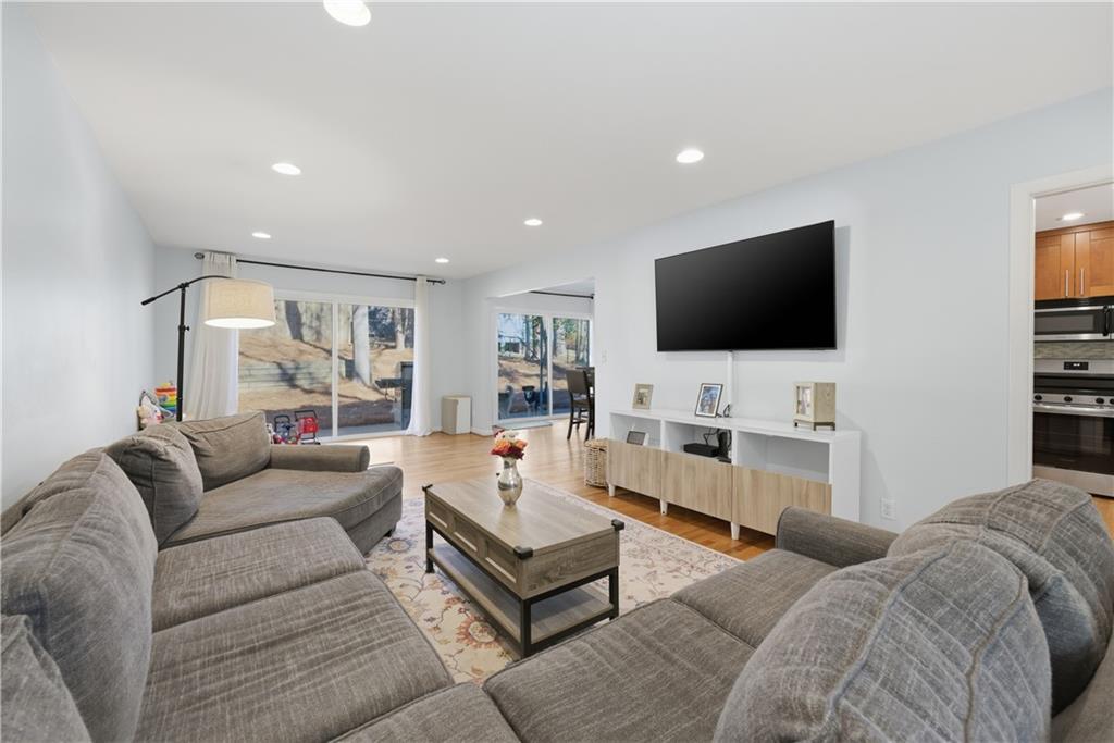 1502 Bubbling Creek Road Northeast Brookhaven, GA 30319 - Photo 5 of 30