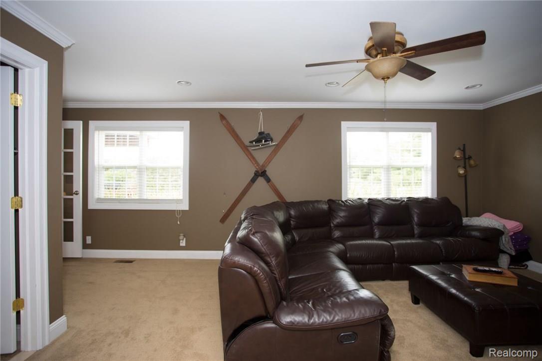 5898 Cullen Road Fenton, MI 48430 - Photo 13 of 43 5859-Cullen-0005.jpg