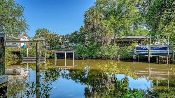 $1,100,000 | 1812 54th Street East, Bradenton, FL 34208