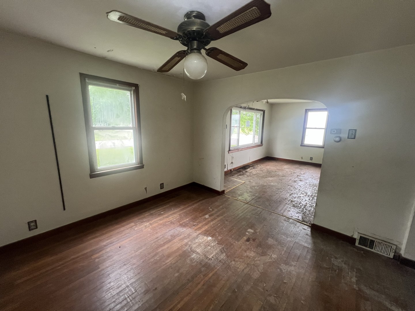 314 South Locust Street Wyanet, IL 61379 - Photo 8 of 17