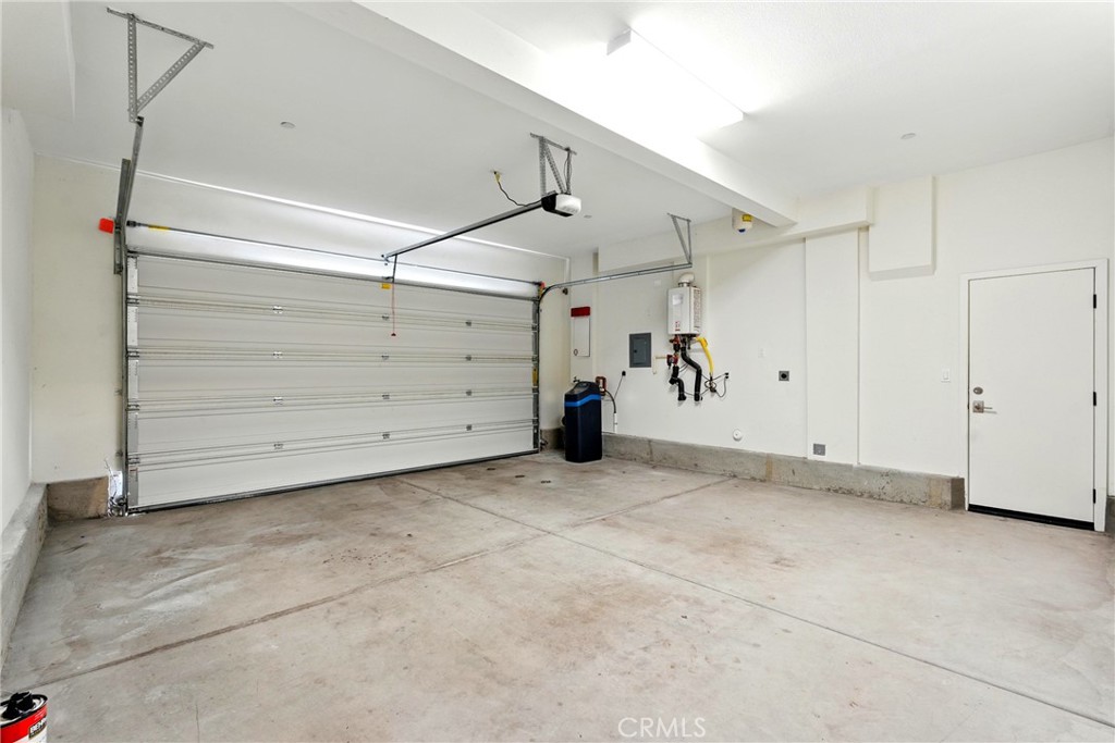 186 Stellar Irvine, CA 92618 - Photo 26 of 46