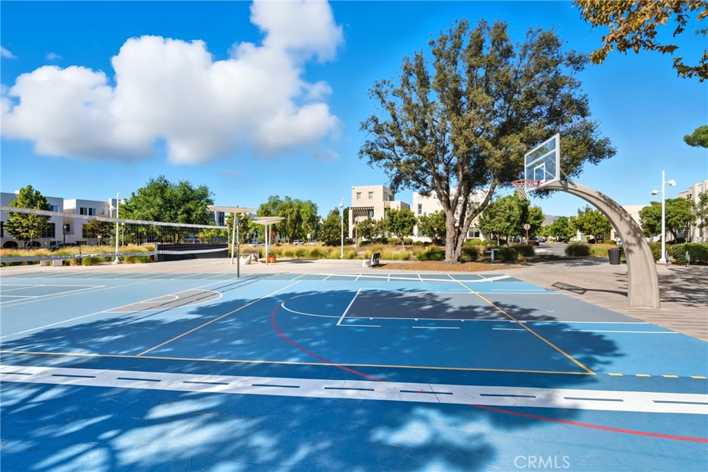 186 Stellar Irvine, CA 92618 - Photo 42 of 46 a view of yard with green space