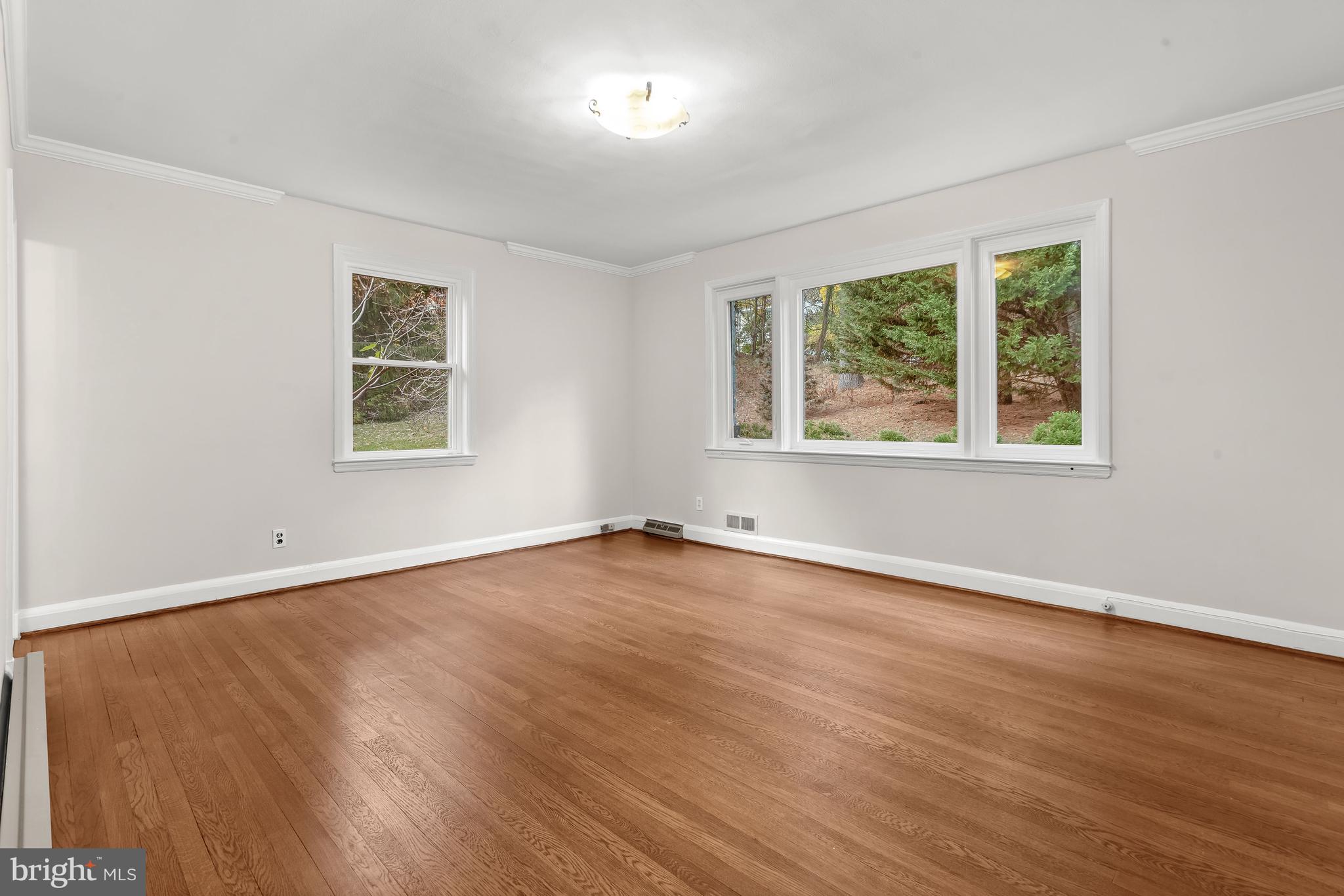 820 Bellemore Road Baltimore, MD 21210 - Photo 41 of 74 Main Level Bedroom Suite