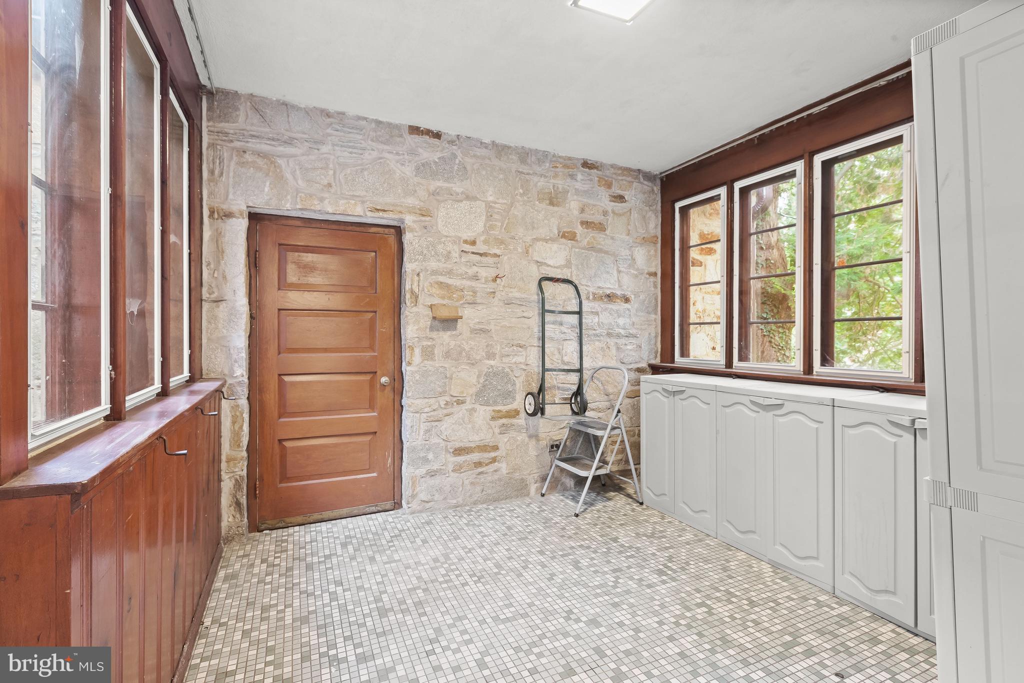 820 Bellemore Road Baltimore, MD 21210 - Photo 52 of 74 Mud Room