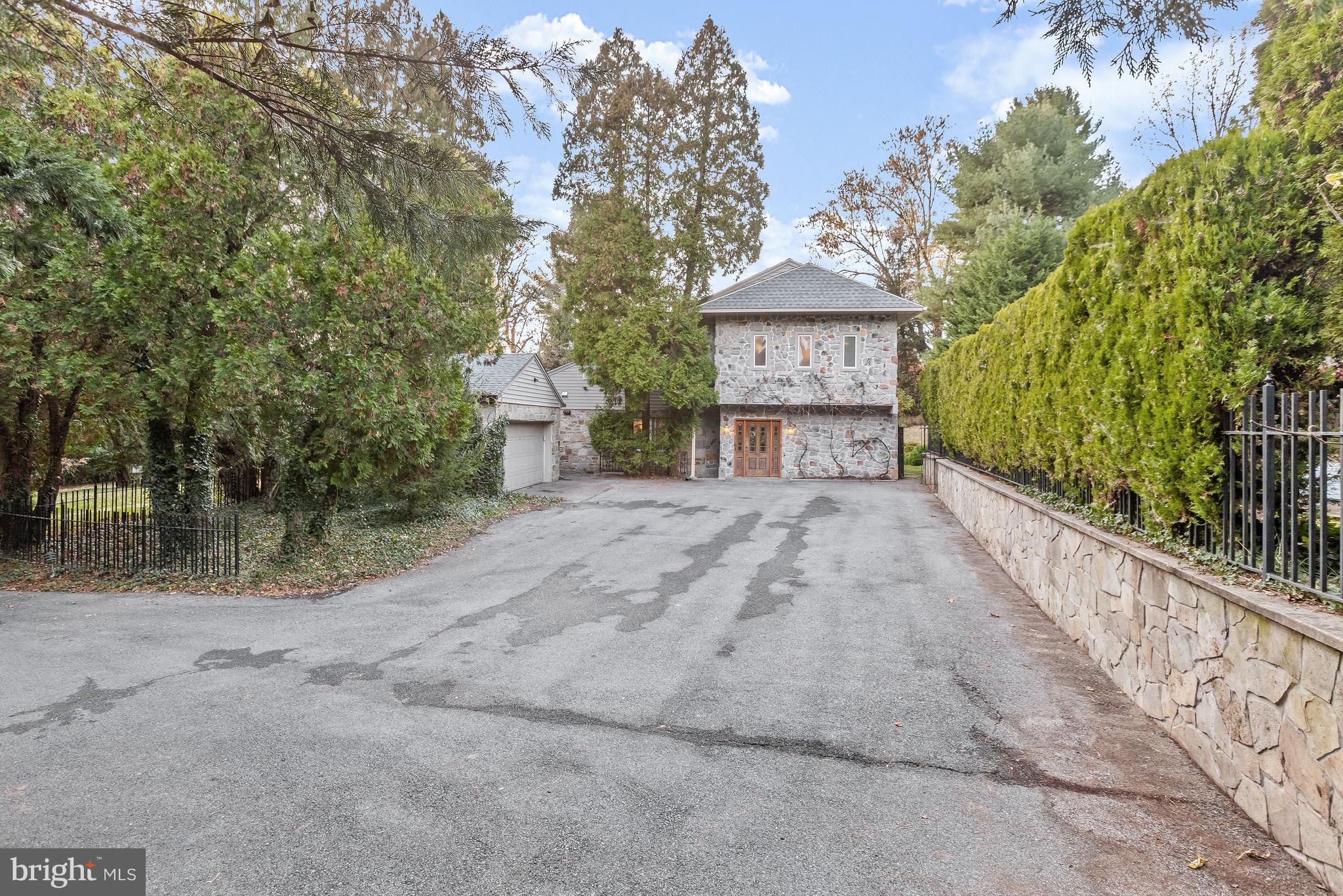 820 Bellemore Road Baltimore, MD 21210 - Photo 59 of 74 Driveway