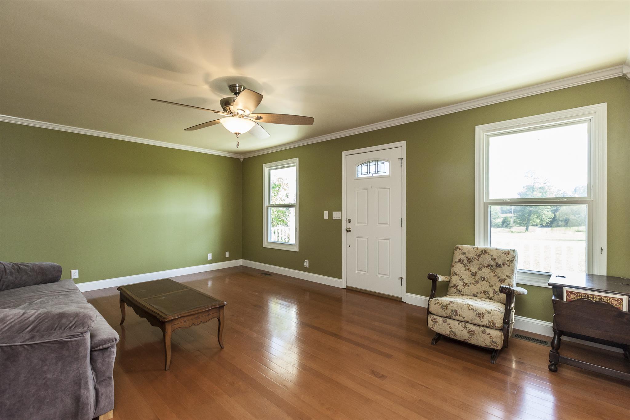 2730 West County Farm Road Springfield, TN 37172 - Photo 10 of 22 a living room with furniture and a large window