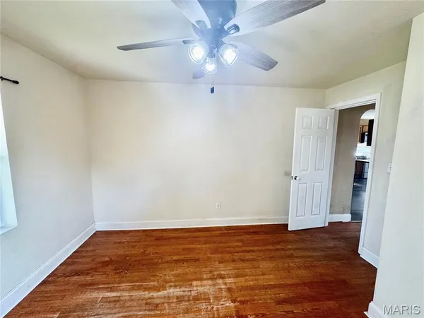 $1,450 | 109 North 13th Street, Wood River, IL 62095