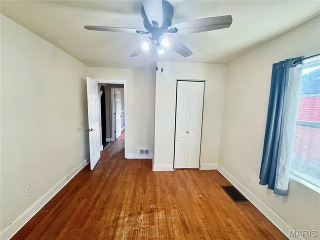 $1,450 | 109 North 13th Street, Wood River, IL 62095