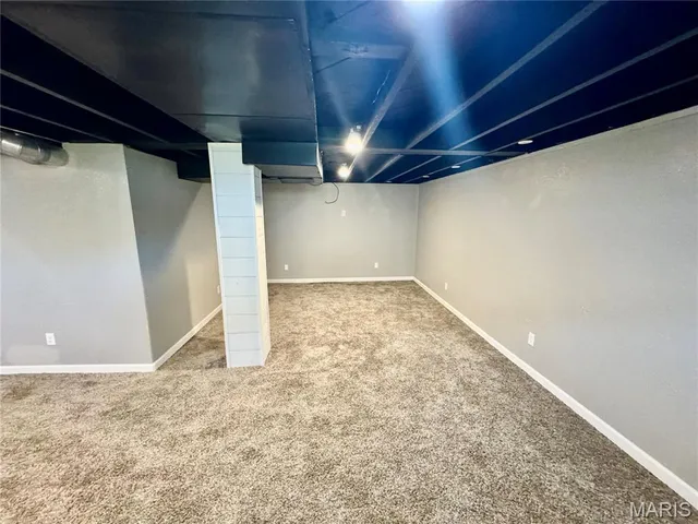 $1,450 | 109 North 13th Street, Wood River, IL 62095