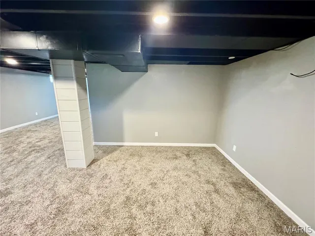 $1,450 | 109 North 13th Street, Wood River, IL 62095