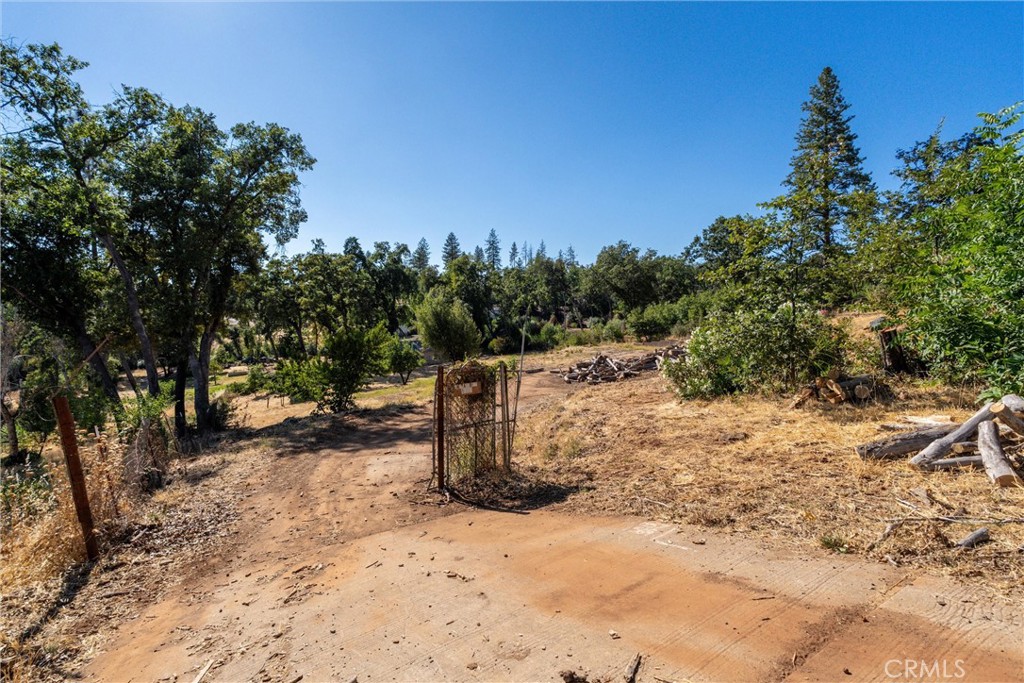 1557 La Grand View Road Paradise, CA 95969 - Photo 9 of 28 Gallery Image 9