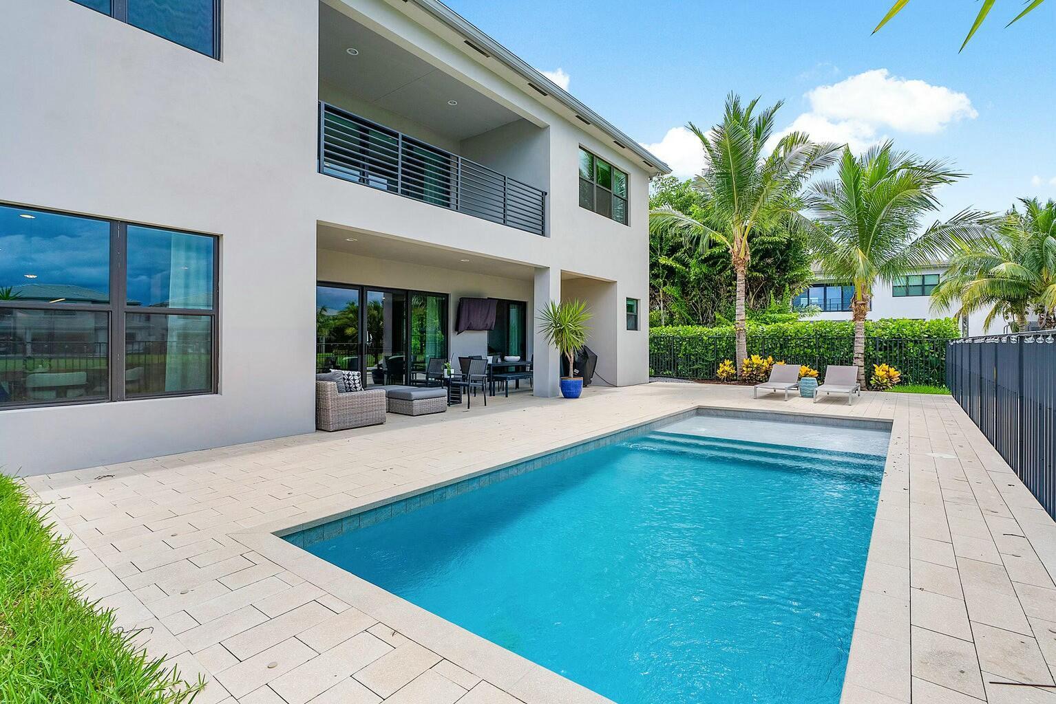 8635 Dearborn River Way Boca Raton, FL 33496 - Photo 3 of 30 20250421093539248871000000-o
