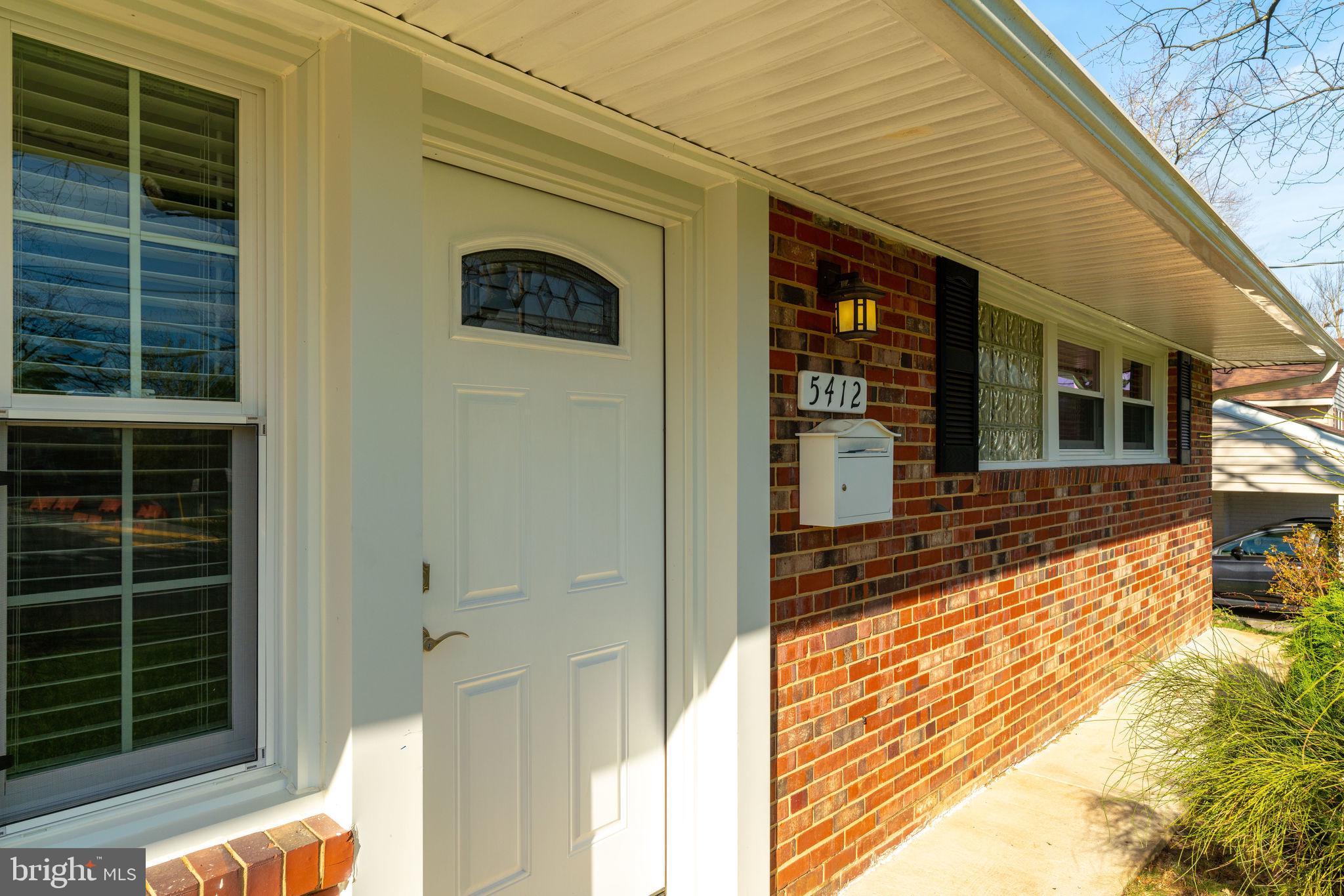 5412 Nutting Drive Springfield, VA 22151 - Photo 8 of 50