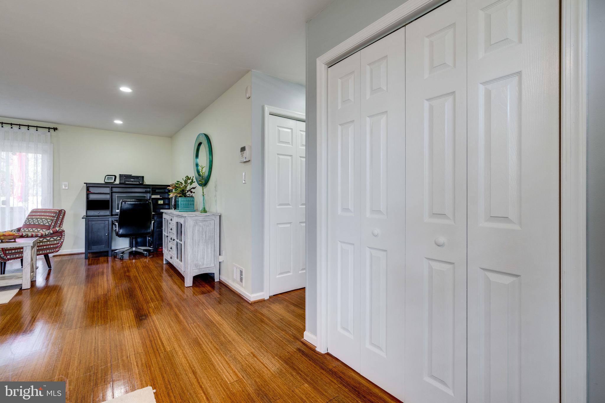 5412 Nutting Drive Springfield, VA 22151 - Photo 9 of 50