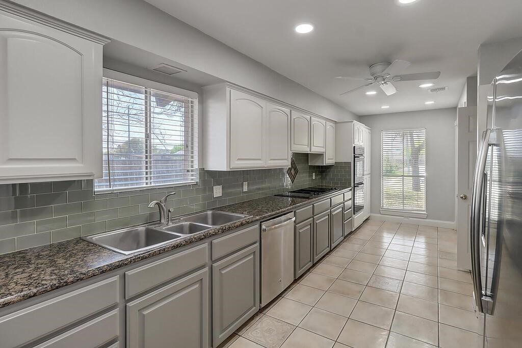 6426 Long Circle Corpus Christi, TX 78413 - Photo 14 of 40