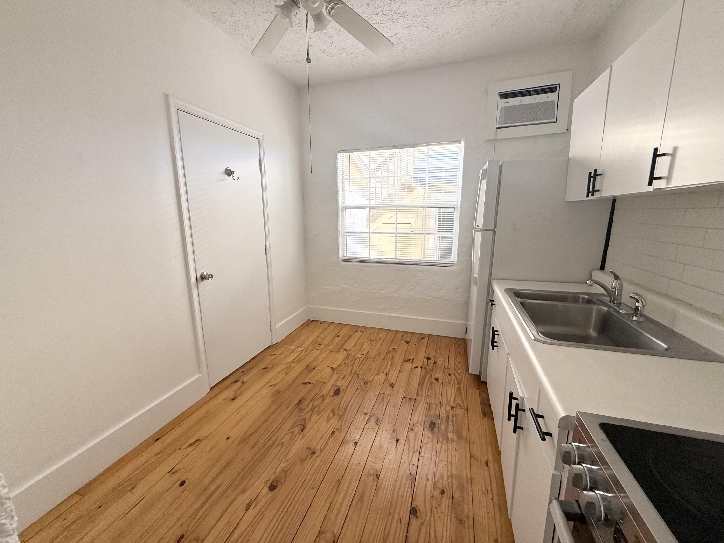 311 Wildermere Road West Palm Beach, FL 33401 - Photo 29 of 87 B7