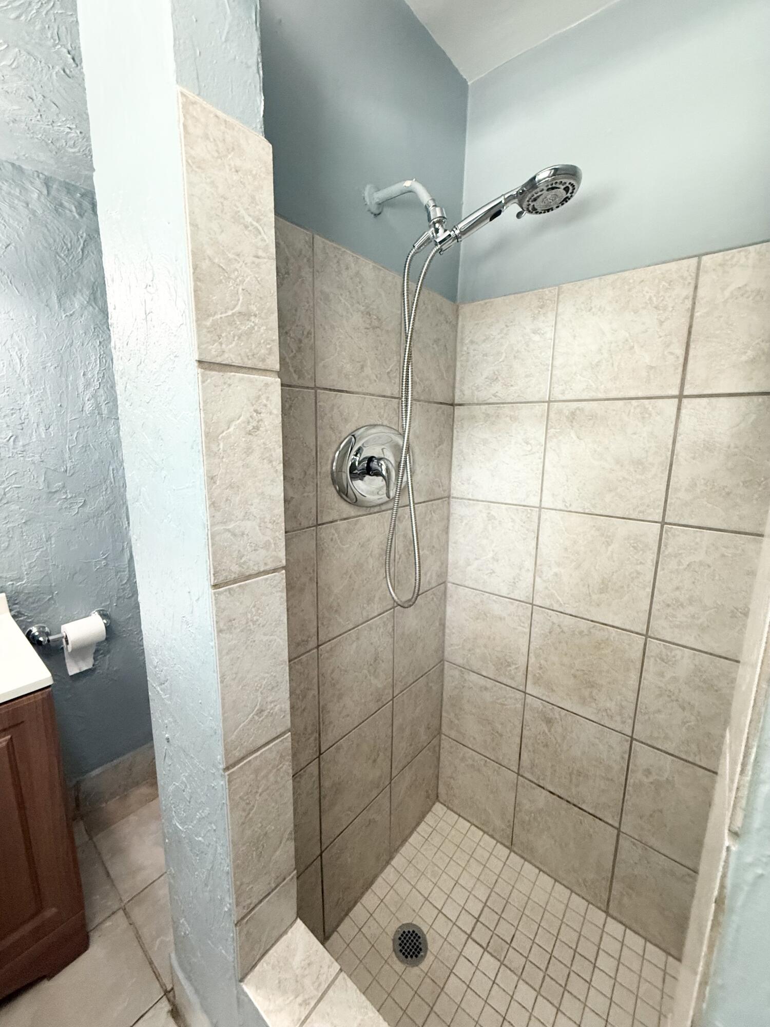 311 Wildermere Road West Palm Beach, FL 33401 - Photo 61 of 87 D18