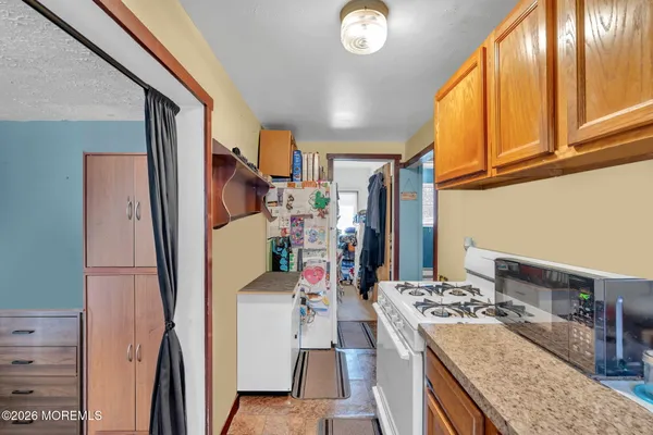 $375,000 | 33 Wintergreen Avenue, Brick, NJ 08723