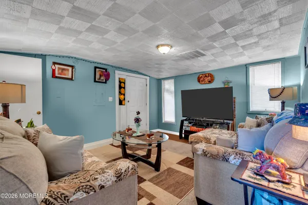 $375,000 | 33 Wintergreen Avenue, Brick, NJ 08723