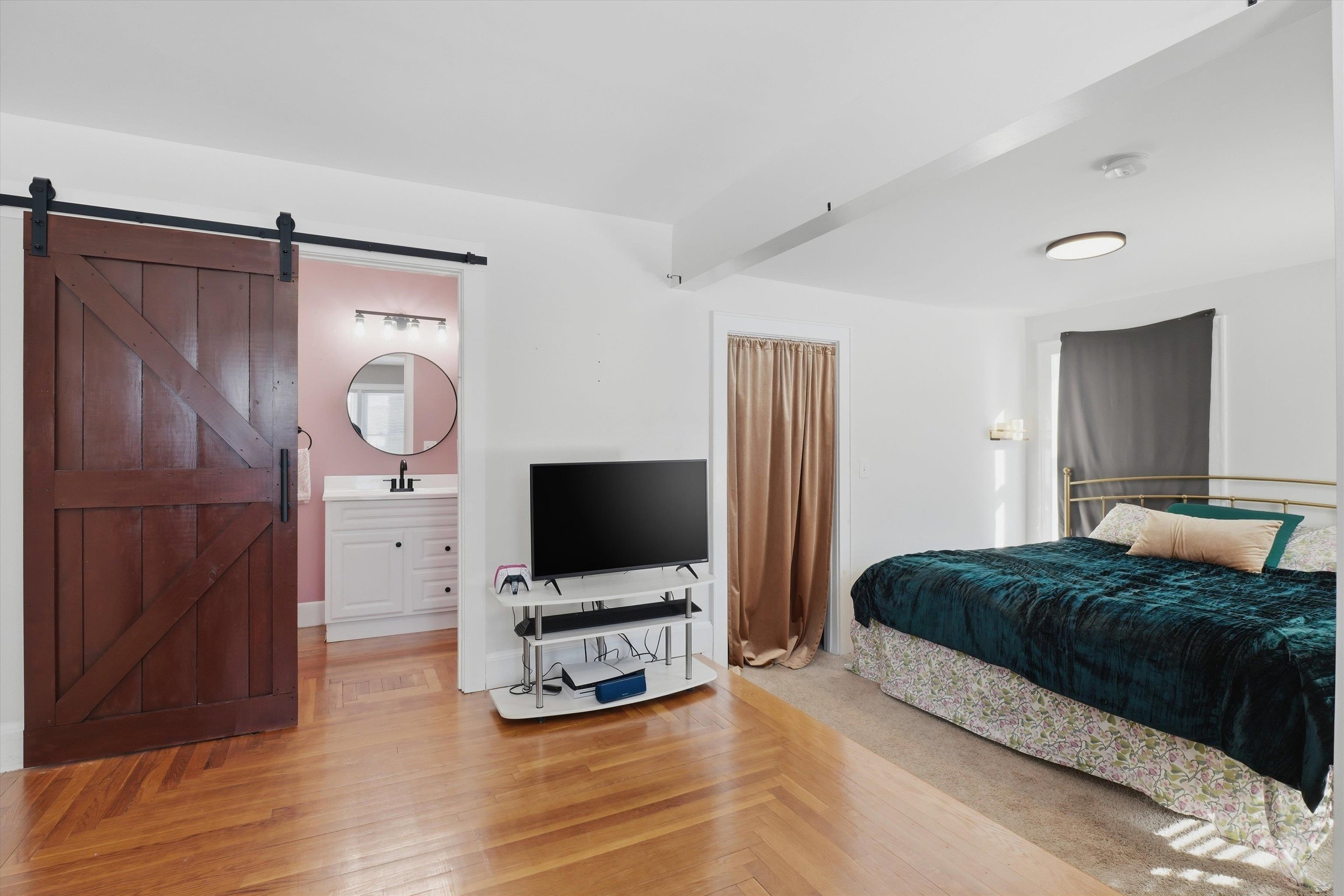 193 Beaver Street Manchester, NH 03104 - Photo 15 of 28