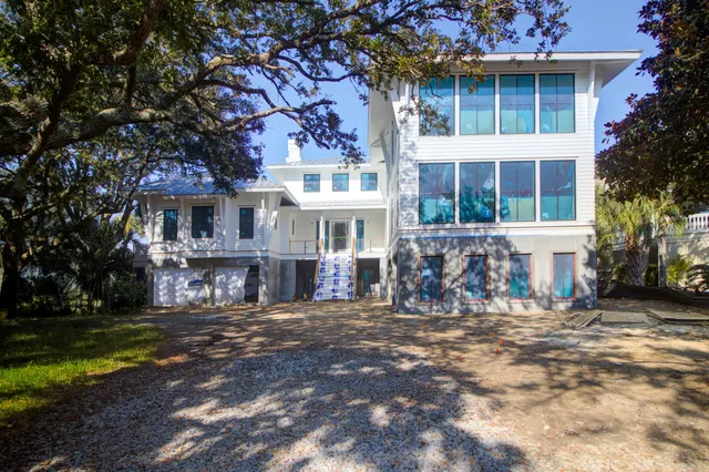 $11,575,000 | 11 Tabby Lane, Isle of Palms, SC 29451