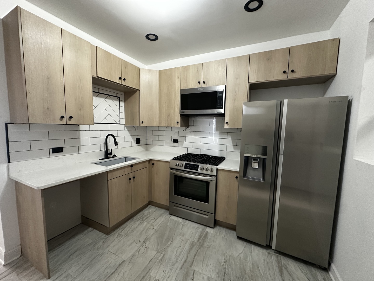 1911 South Ridgeway Avenue, Unit 1REAR Chicago, IL 60623 - Photo 2 of 8