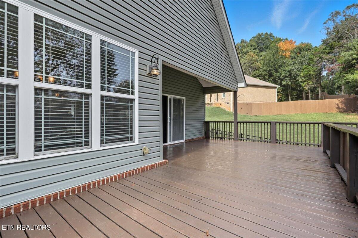 6086 Whisper Ridge Lane Corryton, TN 37721 - Photo 25 of 29 25-030_IMG_5074