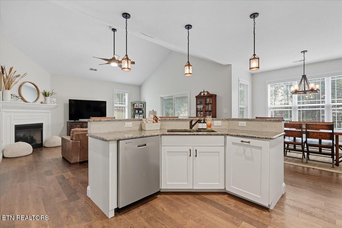 6086 Whisper Ridge Lane Corryton, TN 37721 - Photo 9 of 29 09-012_IMG_5038