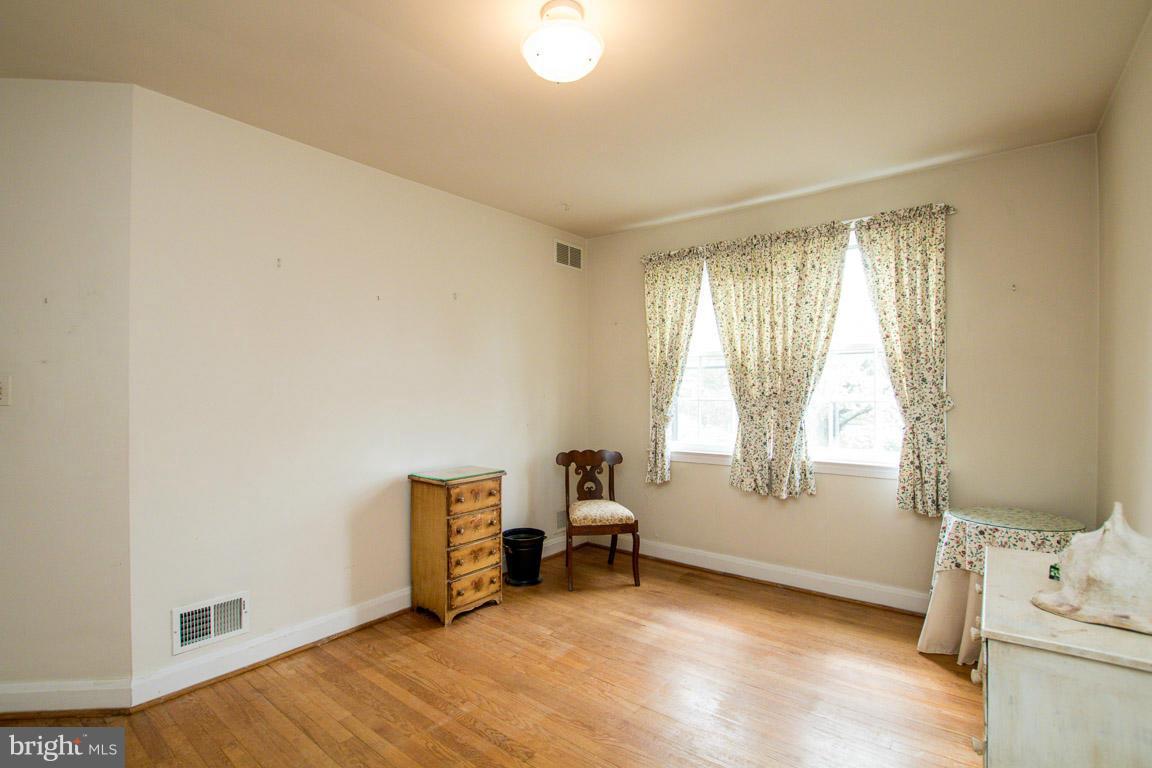 127 Brandon Road Baltimore, MD 21212 - Photo 18 of 28 Bedroom