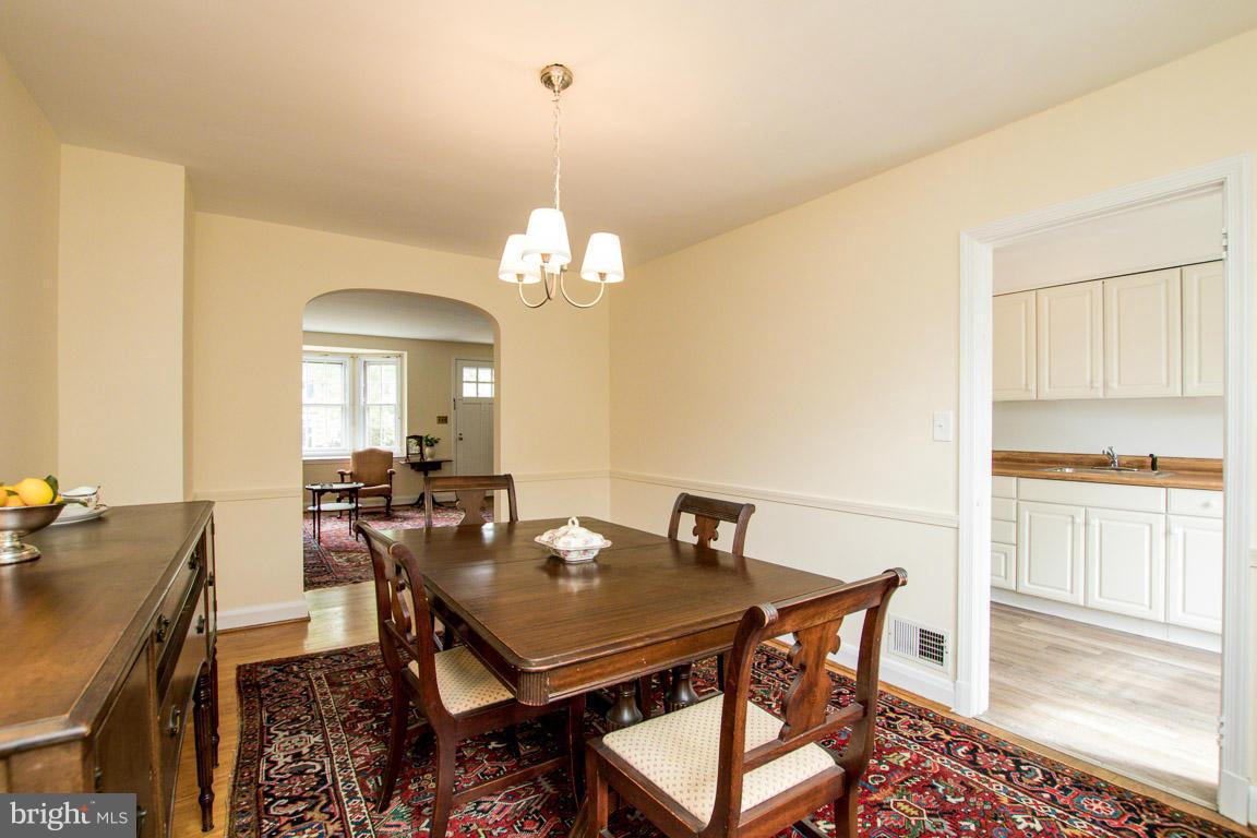 127 Brandon Road Baltimore, MD 21212 - Photo 7 of 28 Dining Room